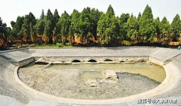 一块风水宝地葬下去多久有效,风水宝地被建祖墓