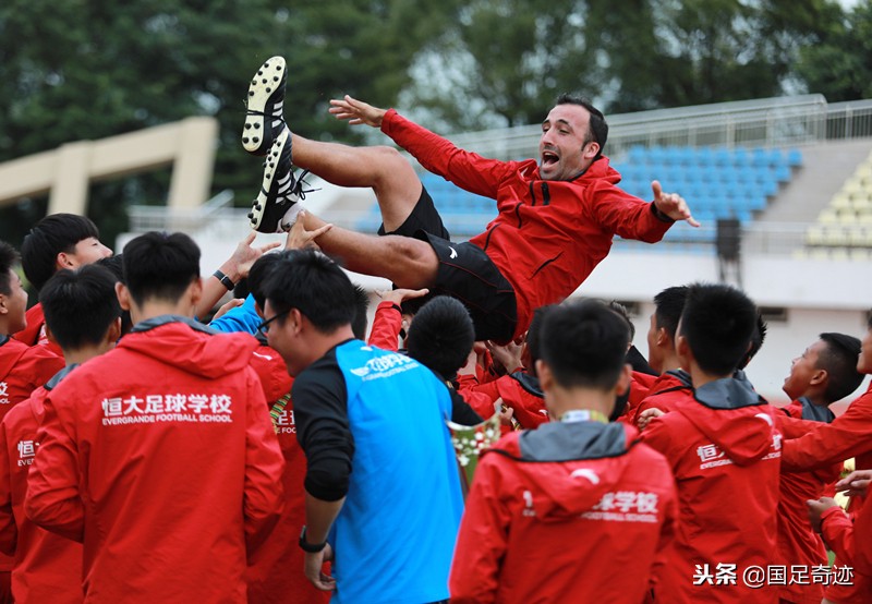 广州恒大足校u15连胜,恒大足校u13组冠军杯