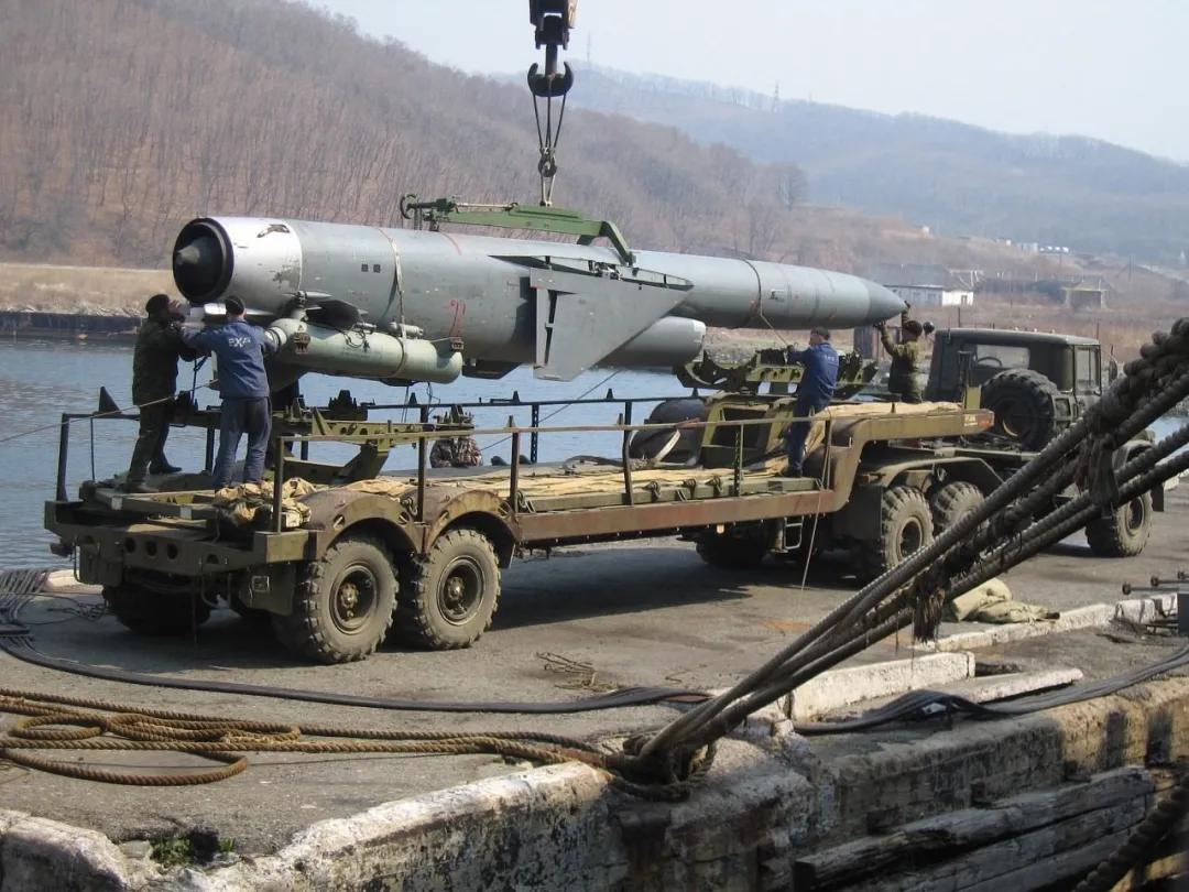 俄罗斯航母杀手光荣级巡洋舰,俄航母杀手有多厉害