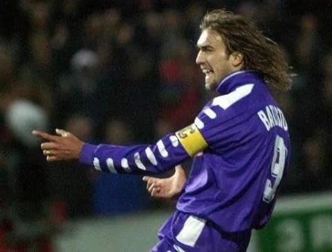 世界足球背后的故事,世界足坛催泪故事