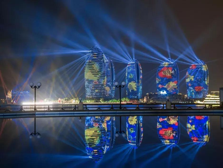 三亚凤凰岛浪漫之旅海上度假酒店,玩转三亚攻略