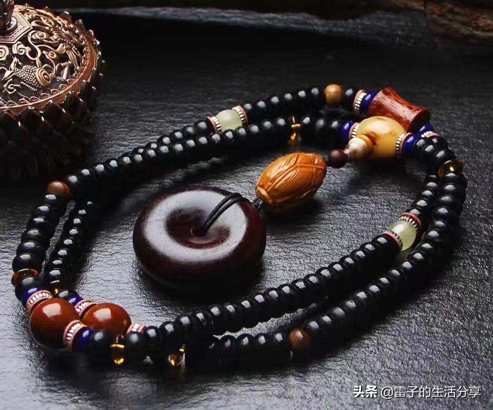 大尺寸星月菩提108颗蜜蜡配饰,文玩菩提子鉴赏