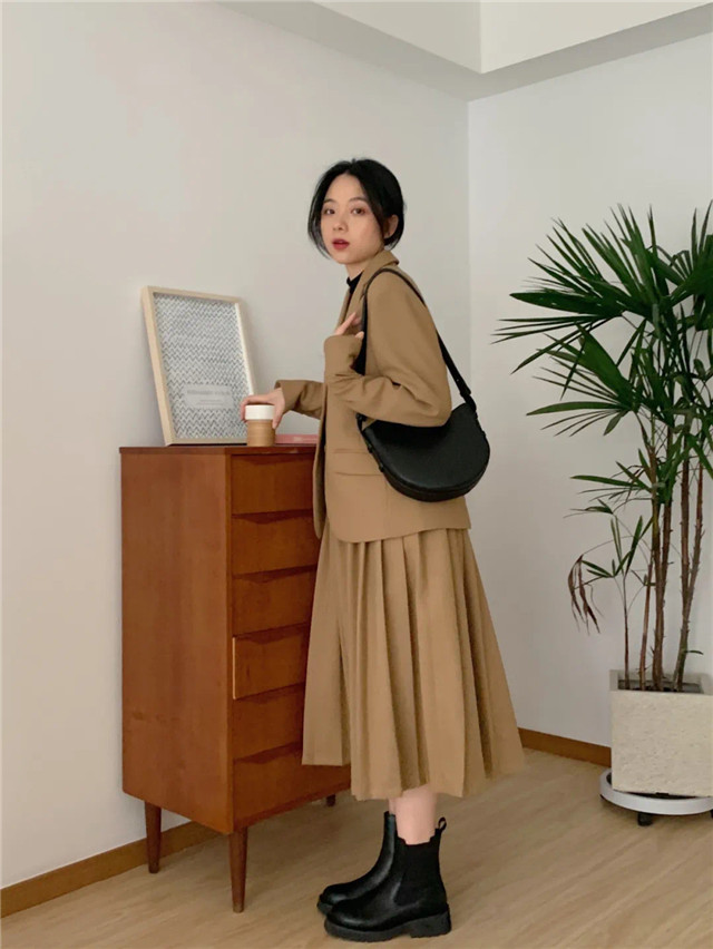 杨幂超爱这款烟筒靴！不仅能拯救腿型不直，还显高又显瘦