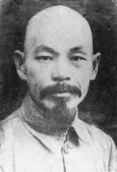 1955年授衔，毛*东泽**看到了熟悉的面孔，走过去说：你成为少将了？