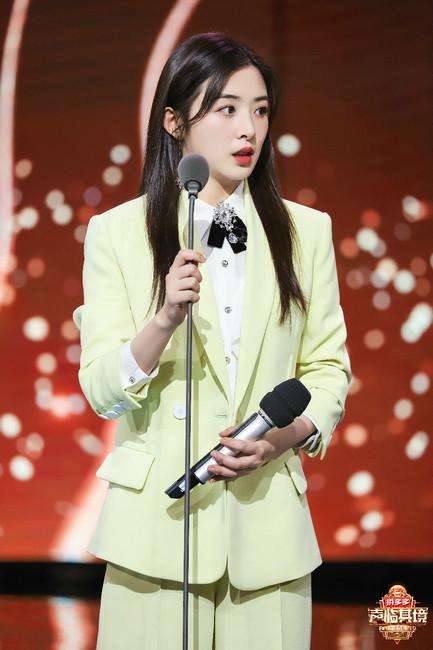 超女张含韵现状,张含韵同届超女排名