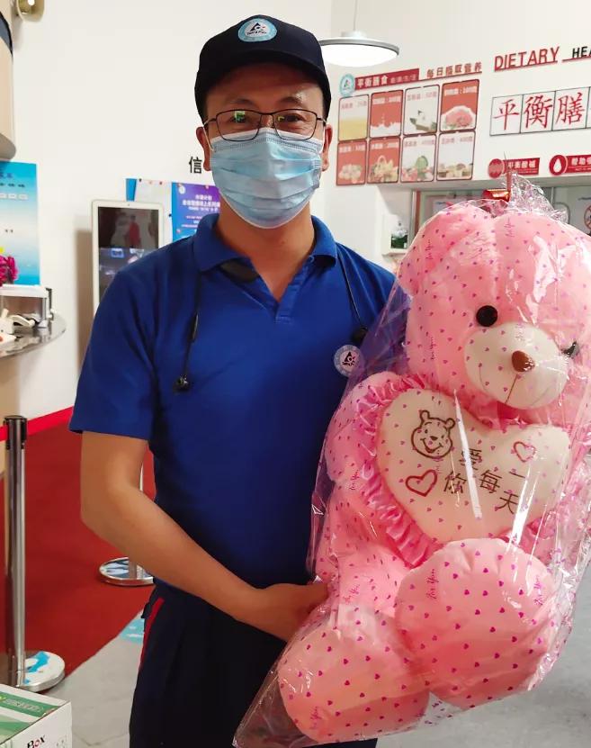 快客利北方事业群内蒙古利乐餐厅开业