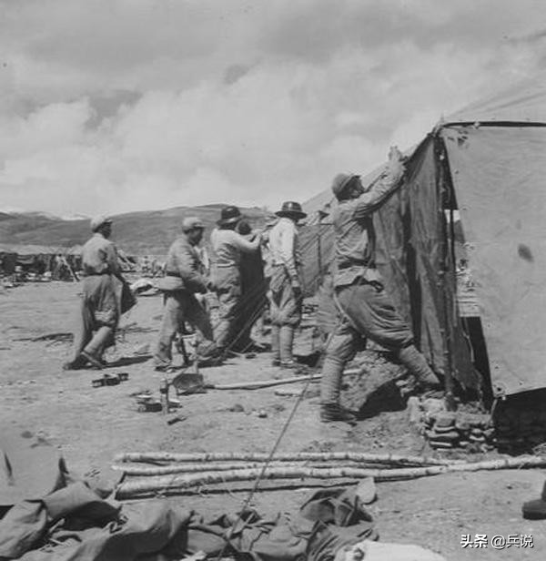 进藏部队断粮，地老鼠也是肉：风箱洞口鼓风，麻袋堵住另外出口