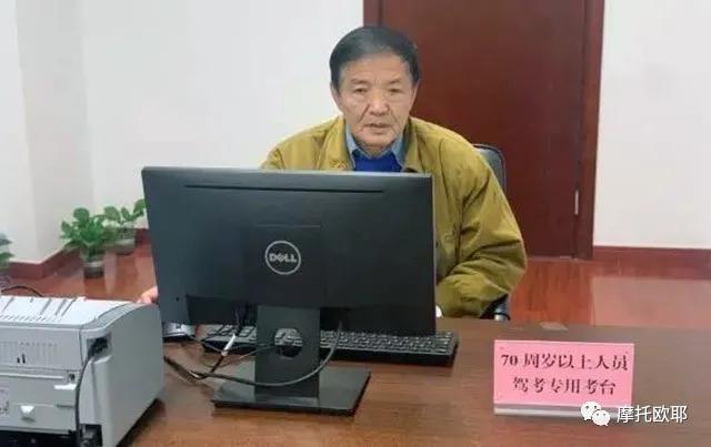 适合50岁左右开的摩托车推荐,为老爸买什么车好