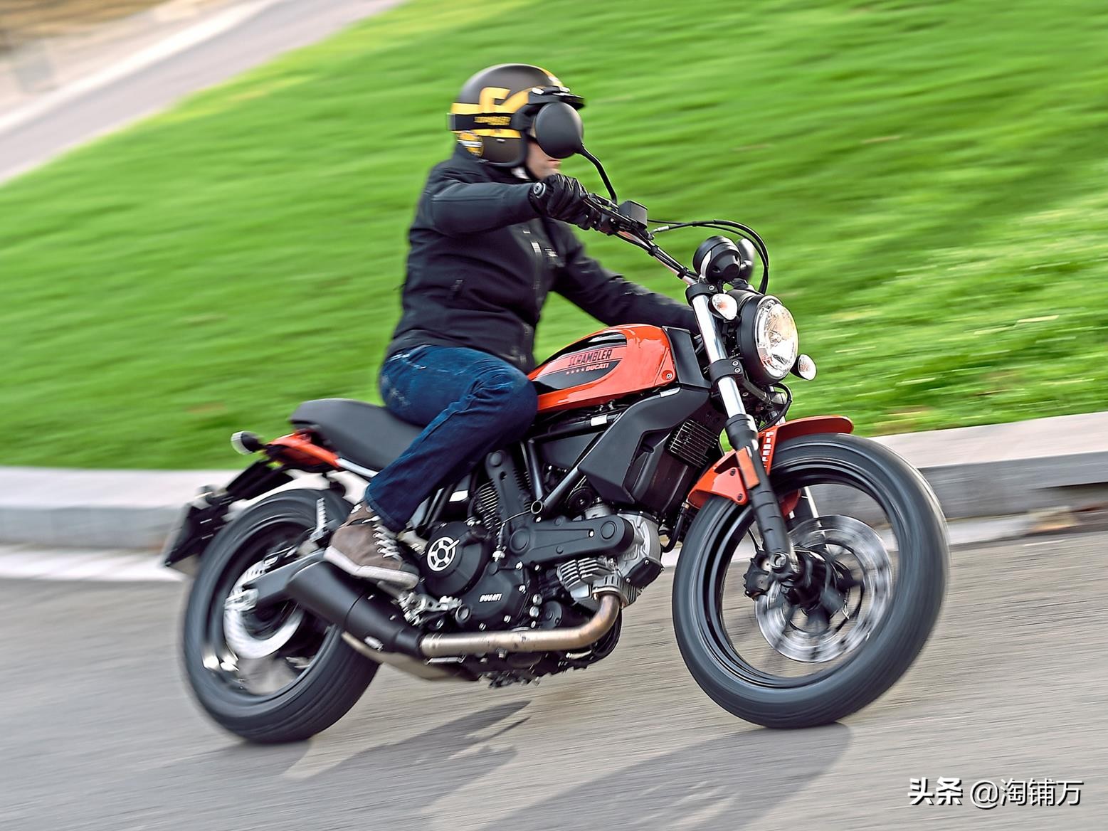 适合轻度摩旅的10款专用车型推荐,英雄所见略同意大利