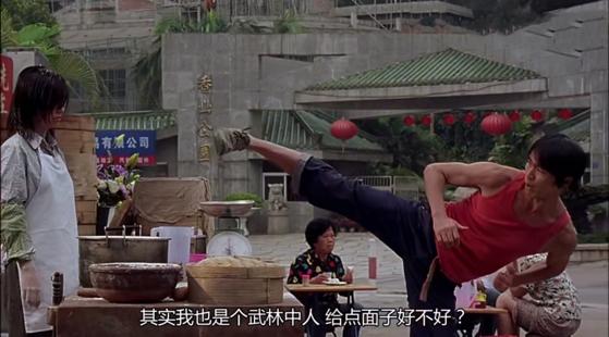 周星驰电影致敬李小龙,周星驰致敬李小龙视频完整版