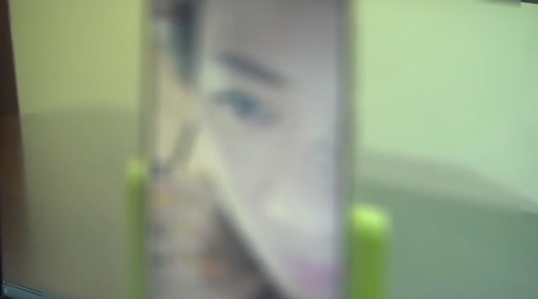 女主播性感着装“大秀”靠此表演4个月获利600余万……