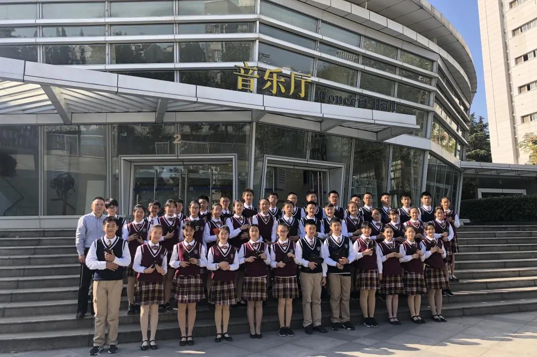 鍗椾含榧撴ゼ浜屽崄涔濅腑鑷磋繙涓,鍗椾含榧撴ゼ浜屽崄涔濅腑鑷磋繙鍒濅腑