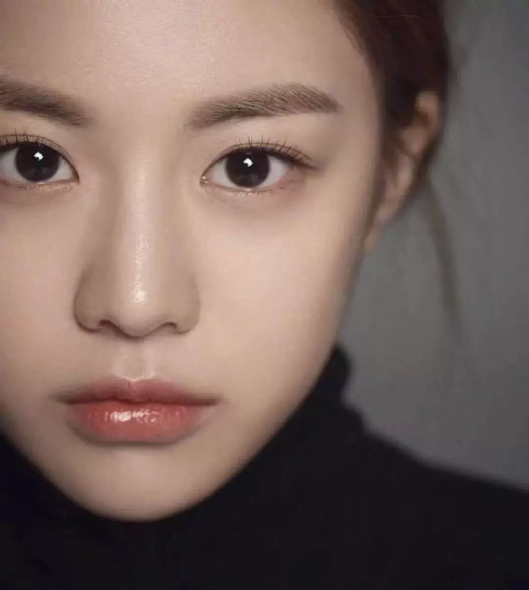 肿眼泡眼妆怎么画不贴假睫毛,内双肿眼泡怎么画眼妆舞台妆