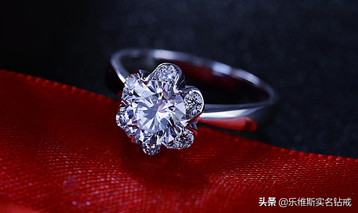 铂金戒指多少钱合适,铂金戒指一般多少钱价格表