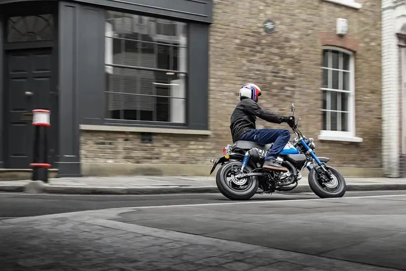 本田2022款超级幼兽c125简评,2023款本田supercub125