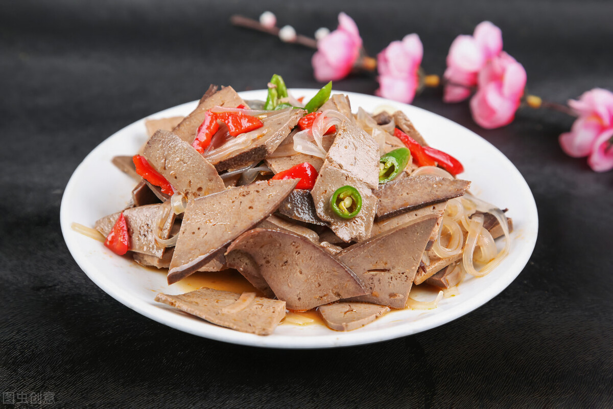 孕早期恶心呕吐有何饮食建议,孕早期呕吐严重应该吃什么