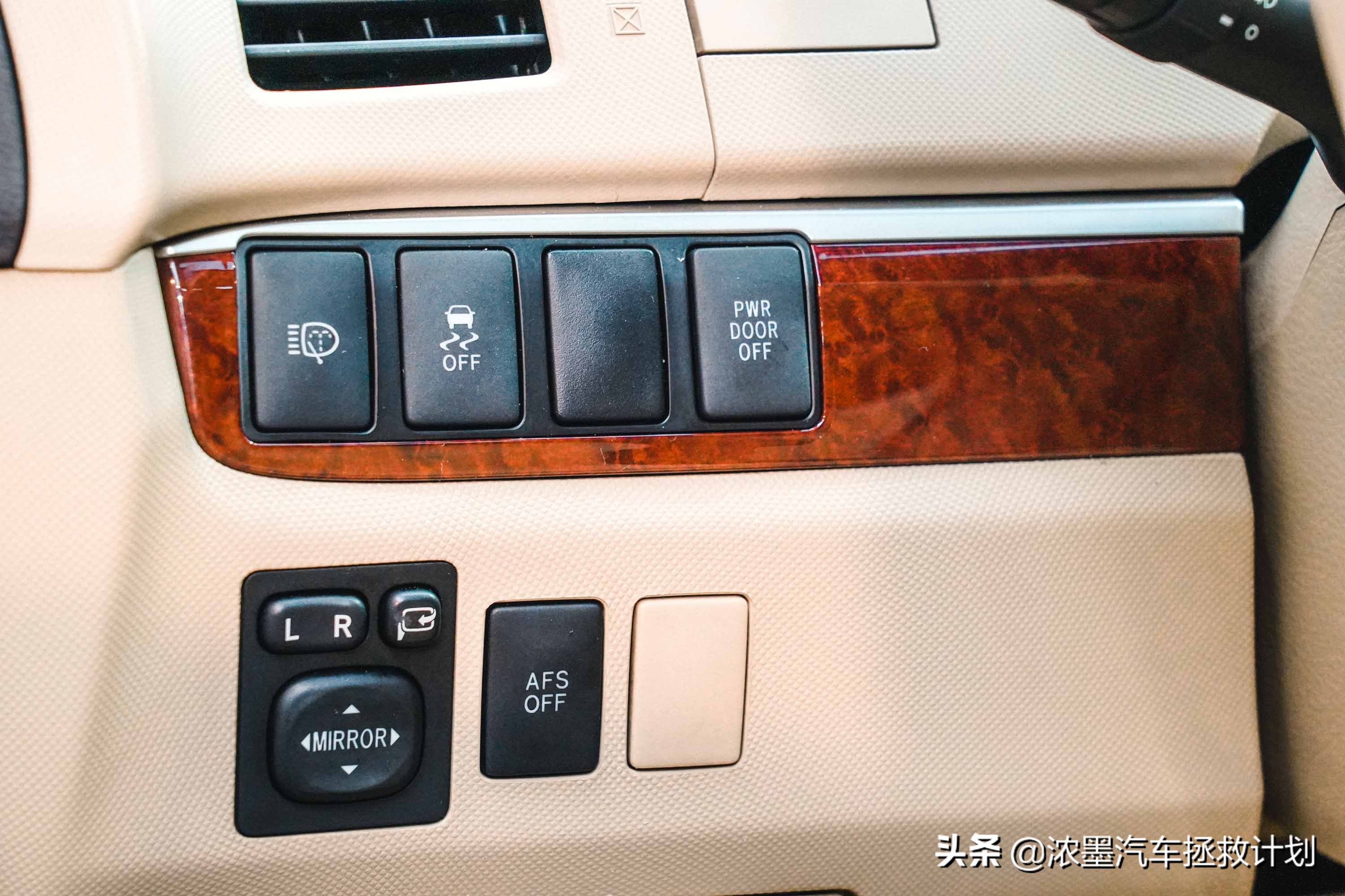 一代经典丰田普瑞维亚,丰田普瑞维亚依然经典