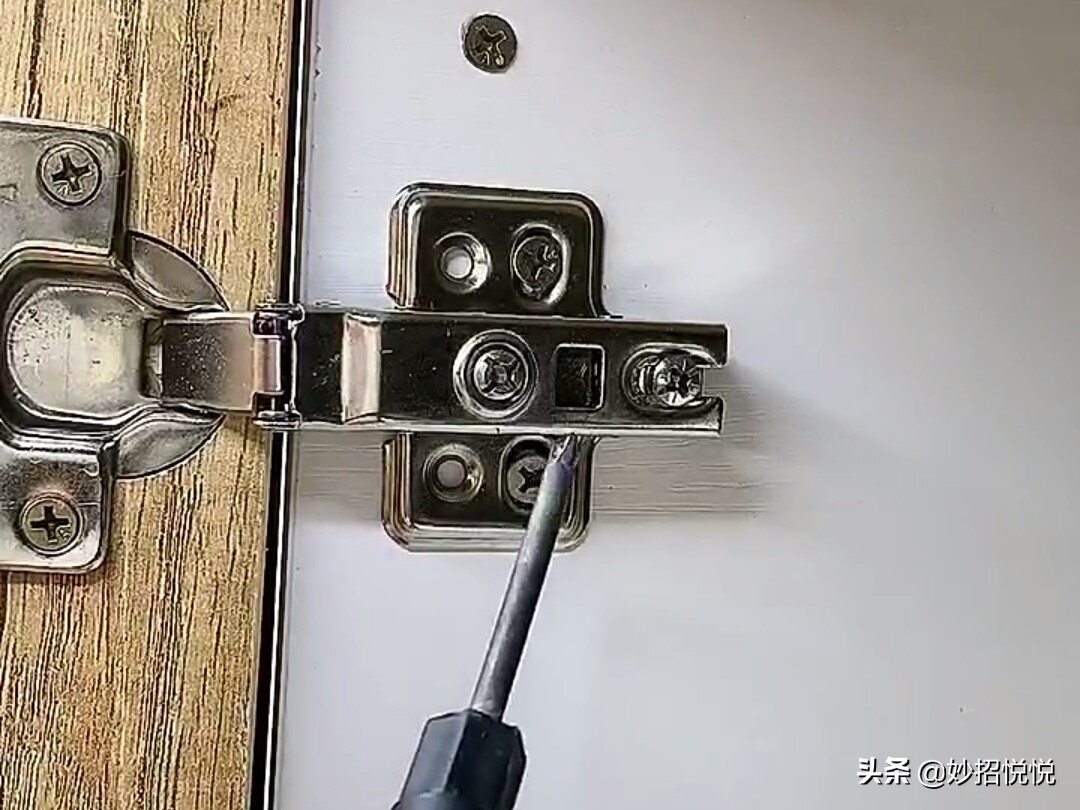 鞋柜门关不上,鞋柜门扣不上小妙招