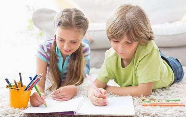 孩子打碎邻居玻璃,男孩儿14岁砸别人家玻璃怎么处理