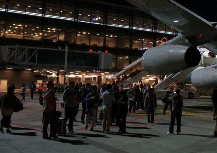 德国机场遇袭,德国飞机相撞空难