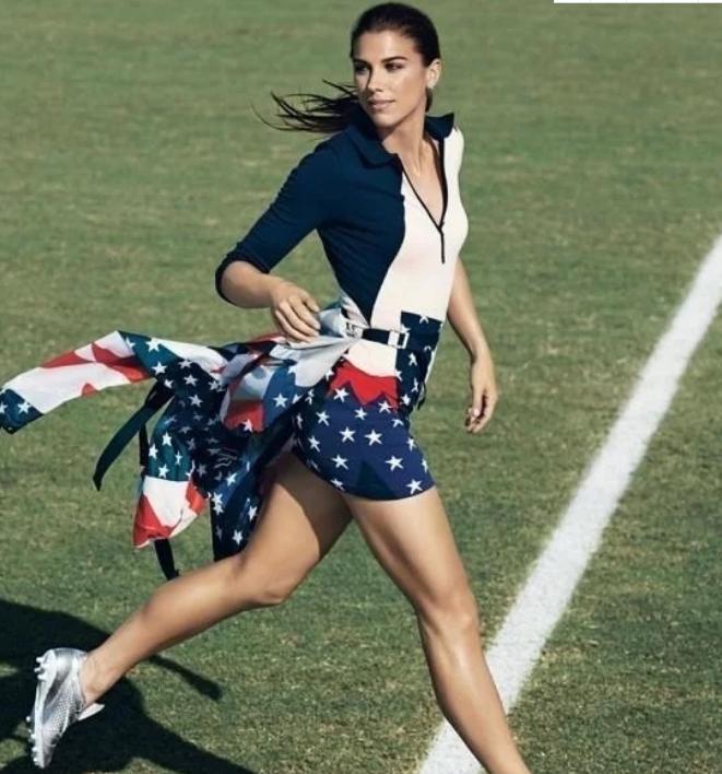 世界十大跳水女王,最美跳水女将郭晶晶