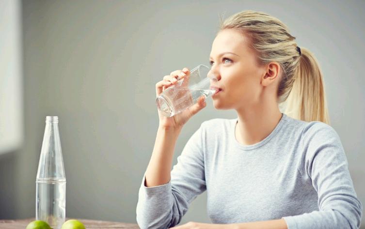 大鱼大肉之后喝点酸梅汤,大鱼大肉吃多了来碗汤面吧