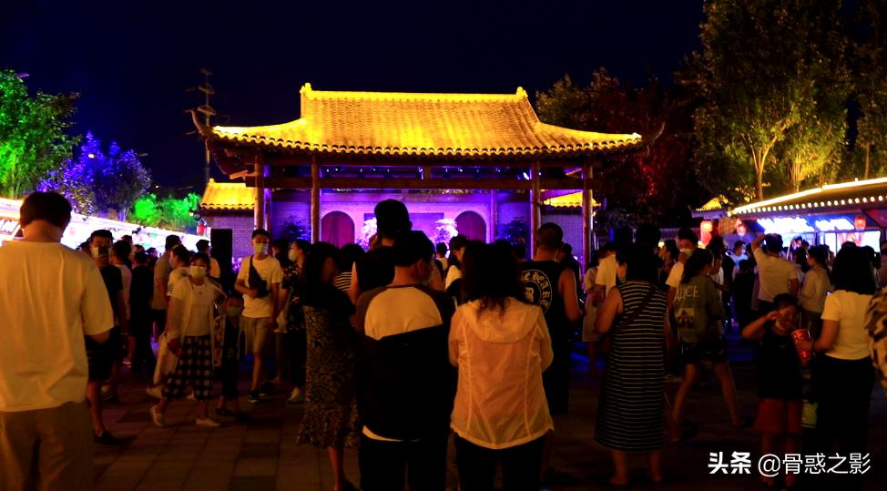 秦皇岛秦皇小巷美食街营业时间,秦皇岛小吃街秦皇小巷开了吗