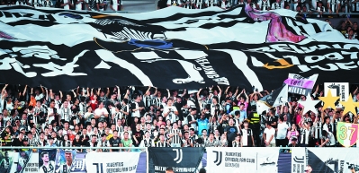 【5万球迷观赛，赛事直接经济收益破亿元】一场足球赛，如何“燃爆”南京这座城