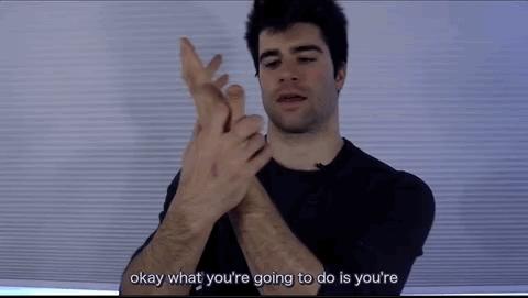 打网球手腕三角软骨损伤怎么恢复,打网球手臂发力还是手腕发力