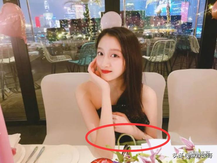 关晓彤假装吃植物肉澄清视频,关晓彤为人造肉宣传翻车