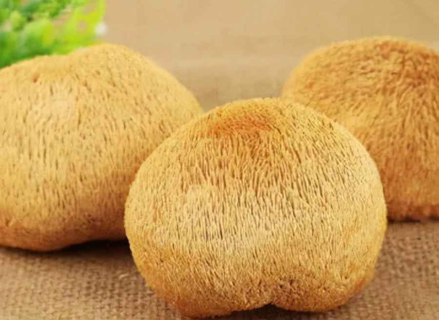 有白头发最好不要染,日常多吃这3种食物,或许可以让白发少些