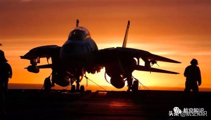美国f14雄猫战斗机视频,最后的f-14雄猫战斗机