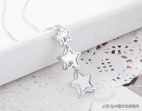 银项链为什么会变黑怎么保养清洗