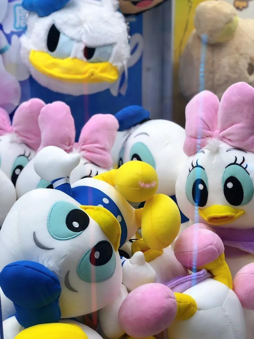 米奇轻松熊,皮卡丘毛绒公仔抓娃娃机