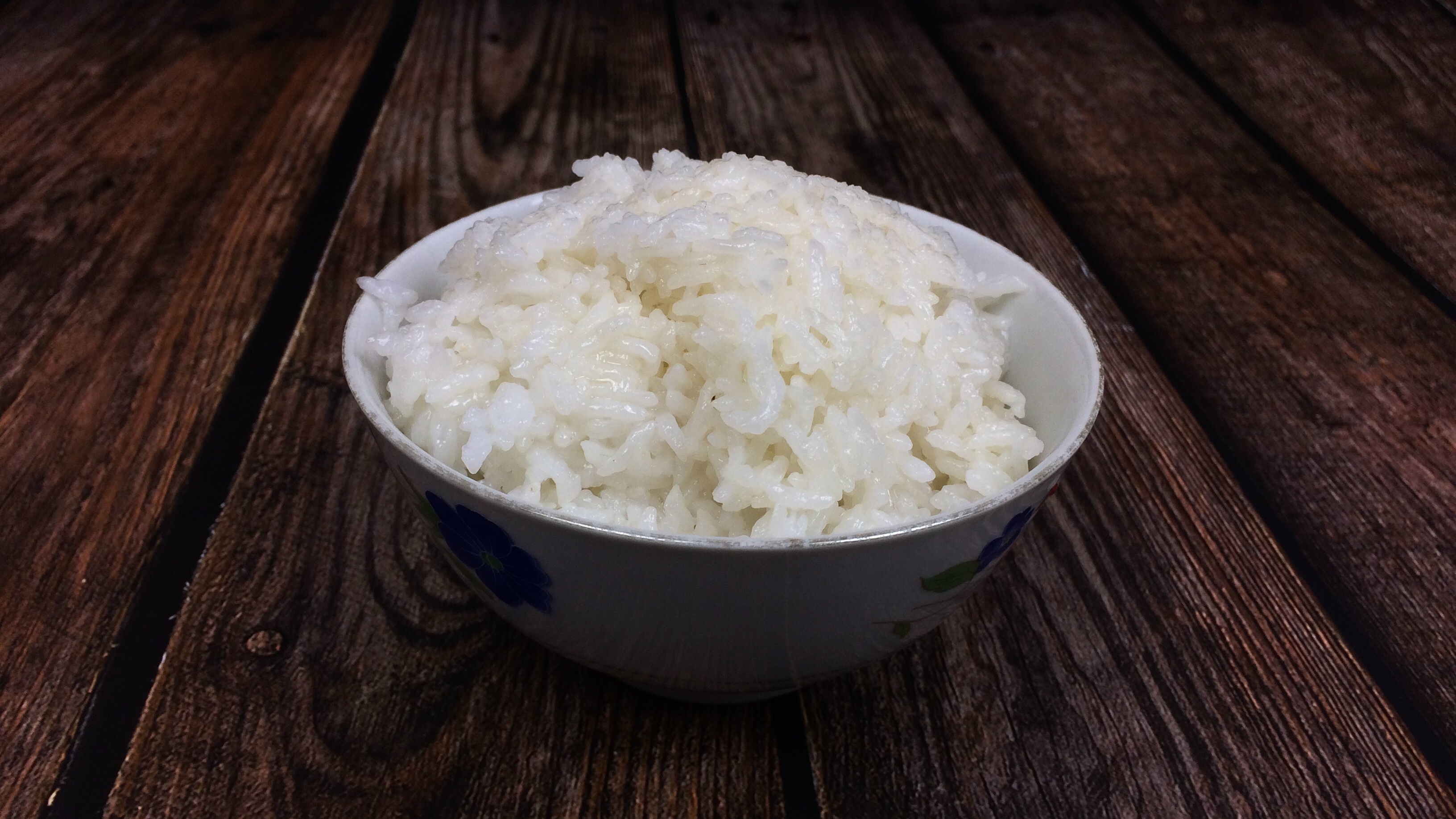 米饭喜欢吃硬的,米饭喜欢吃软的粘的