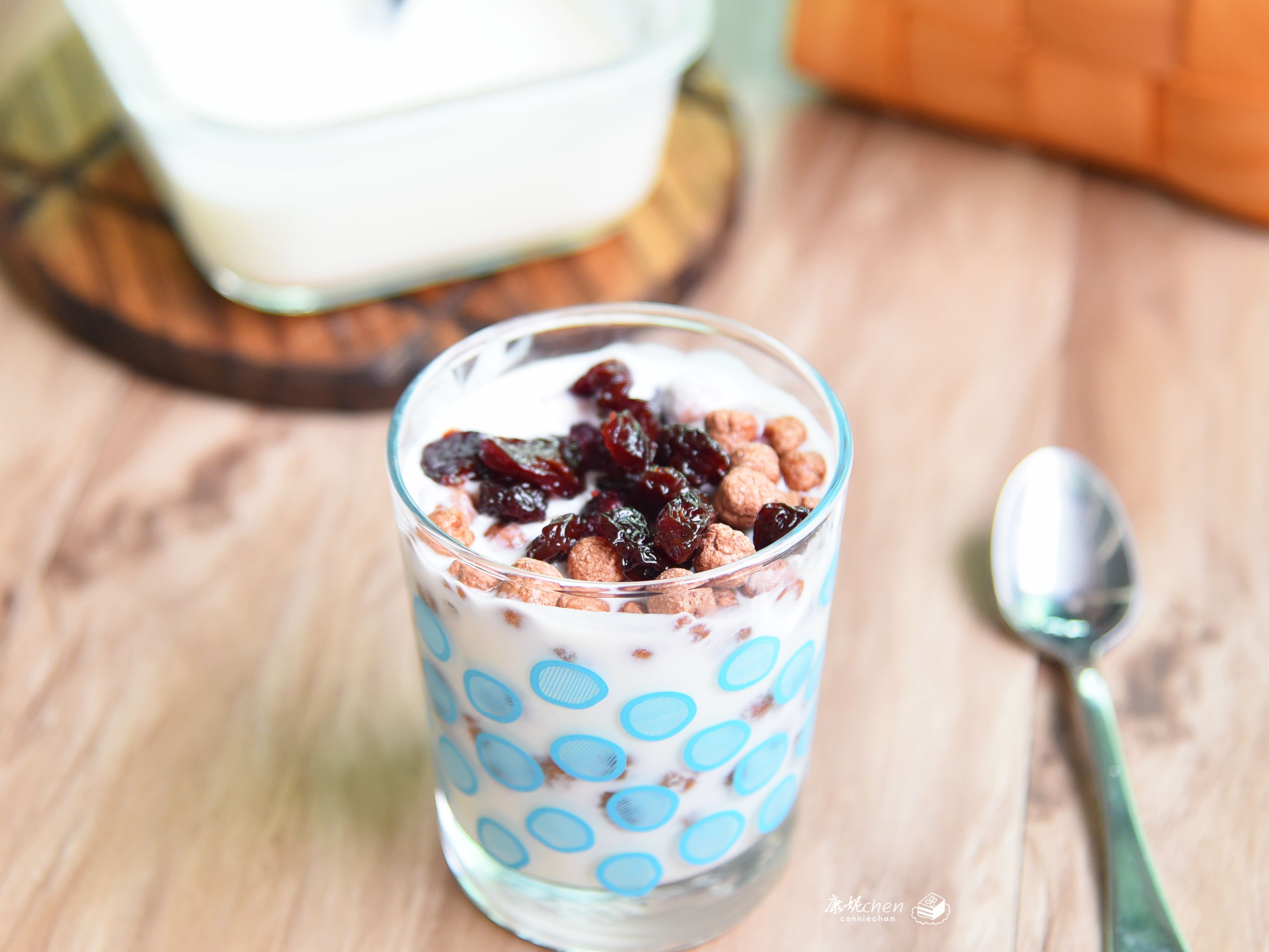 教您在家做拉丝浓稠的酸奶,调理肠胃帮助消化,早餐开胃好吸收