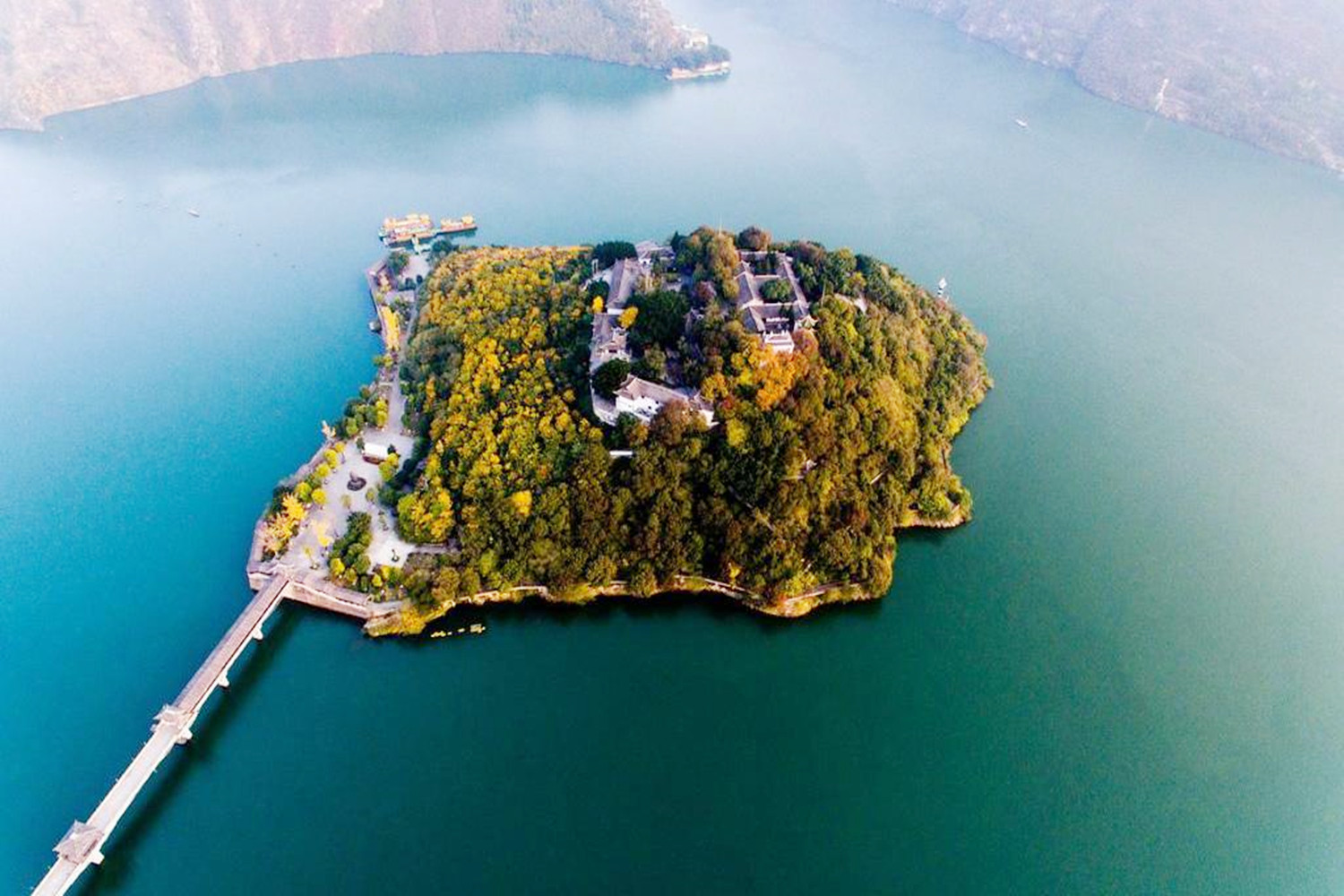 李白什么时候写的白帝城,李白写的白帝城在哪里