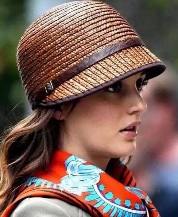 丝巾的系法生活小妙招丝巾新花样,教你丝巾多种系法百变丝巾