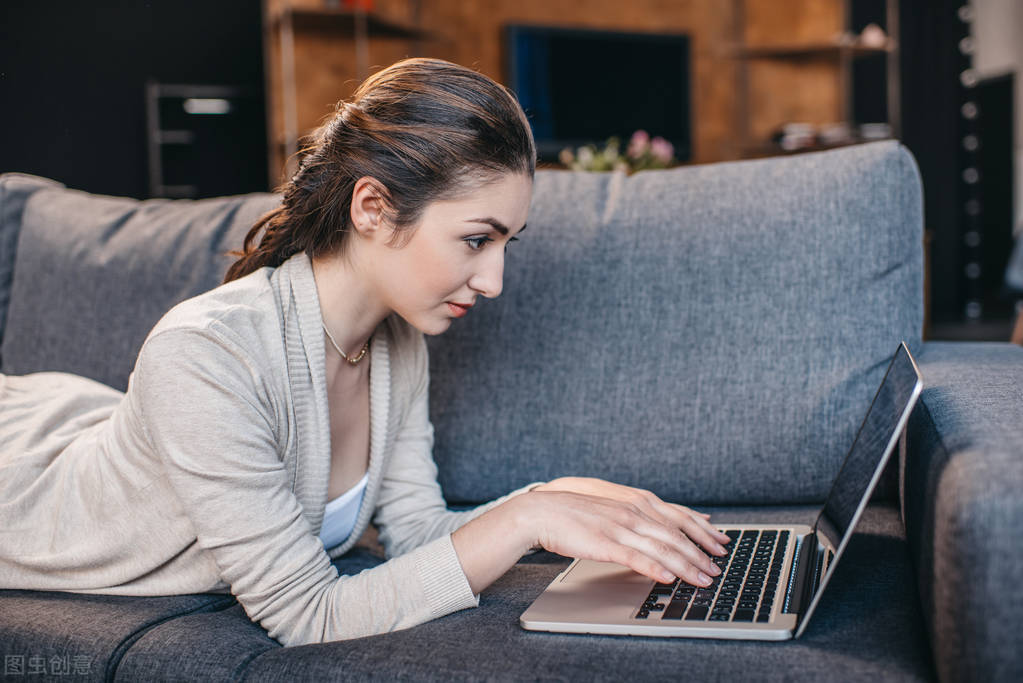初中成绩差能学电子应用技术吗,初中学历女孩子学什么技术好