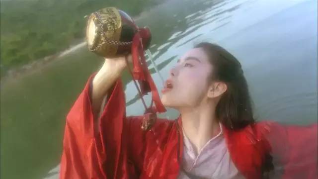 武侠片:香港3大美人同时出演,却因内容改编太过分,遭金庸反对