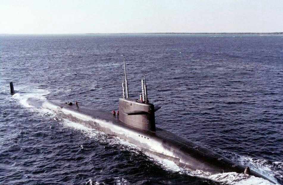 美国潜艇三叉戟,深海巨型核潜艇