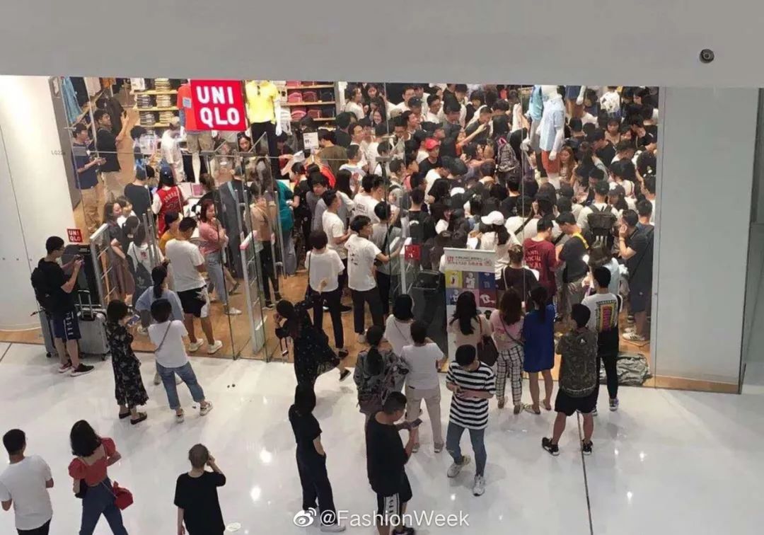 开售仅2分钟就被一抢而空！一件印花短袖居然可以12小时涨价6倍？