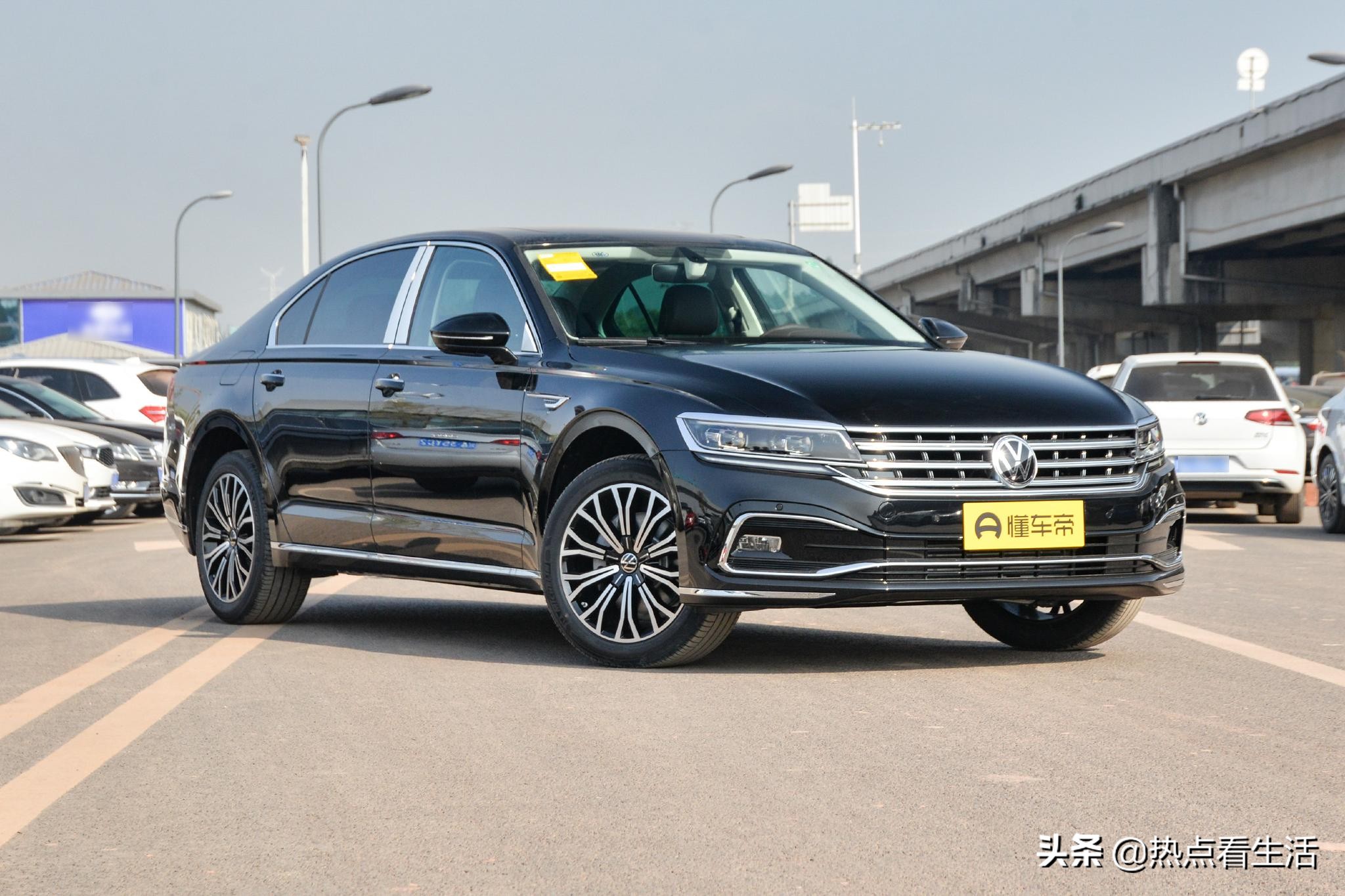 大众辉昂的优点和缺点,二手车辉昂建议买吗有什么缺点