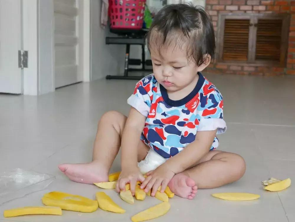 给娃这样开空调难怪会生病,孩子容易生病空调开什么模式好点