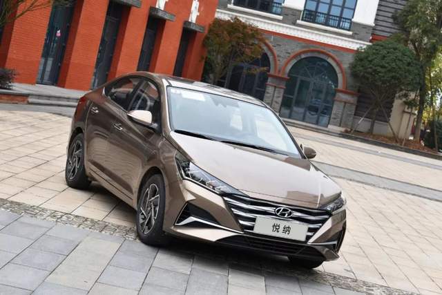 现代悦纳仪表显示屏功能介绍,现代悦纳2020手动炫酷版