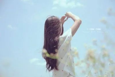 约女孩子吃饭的高情商表现,高情商其实就是低情商的表现