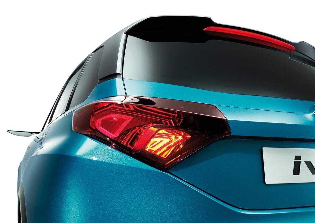 铃木全新四驱小型suv2018版,最新款铃木混动suv