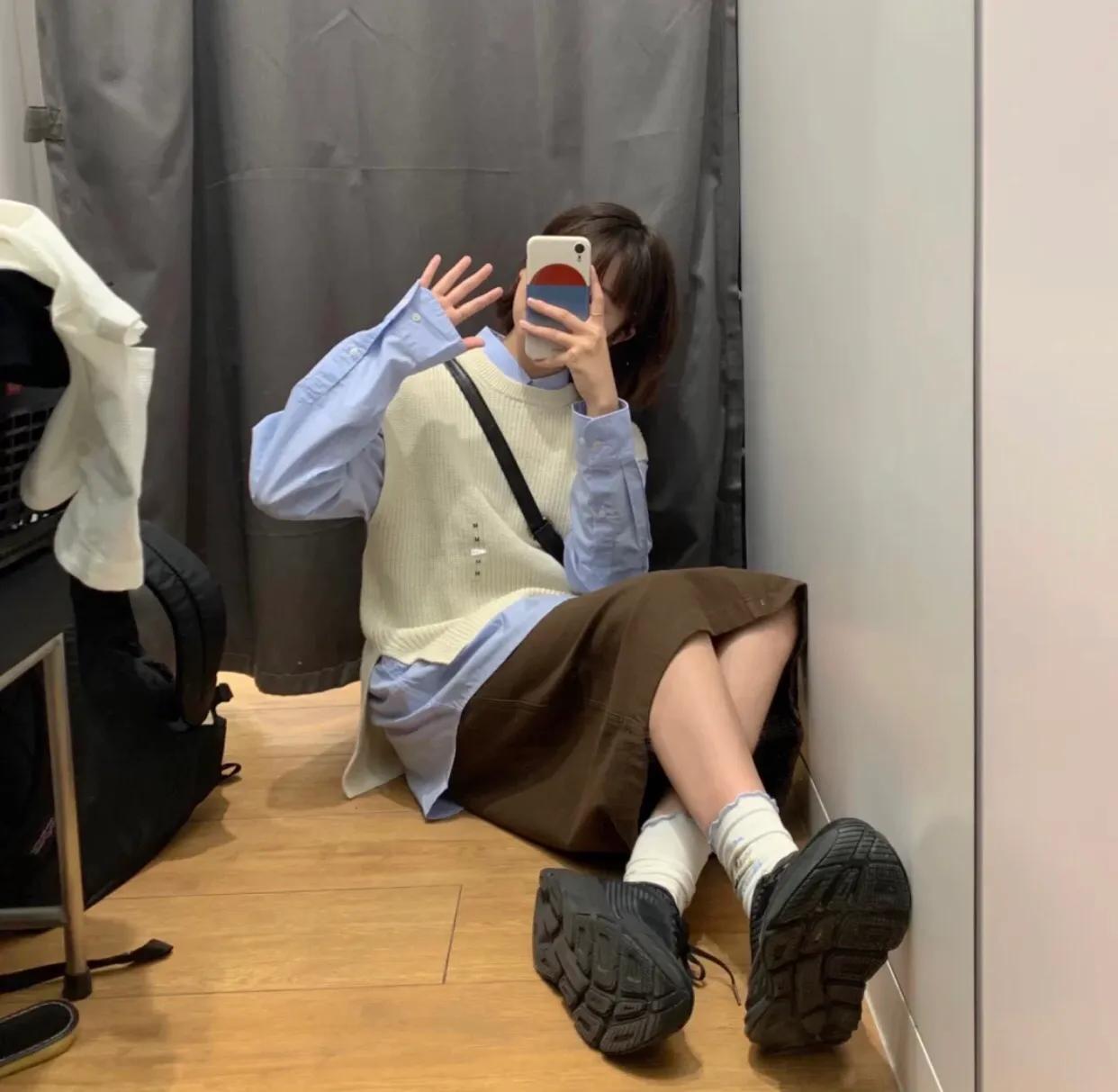 zara和ur是一家吗,zara贵还是ur贵