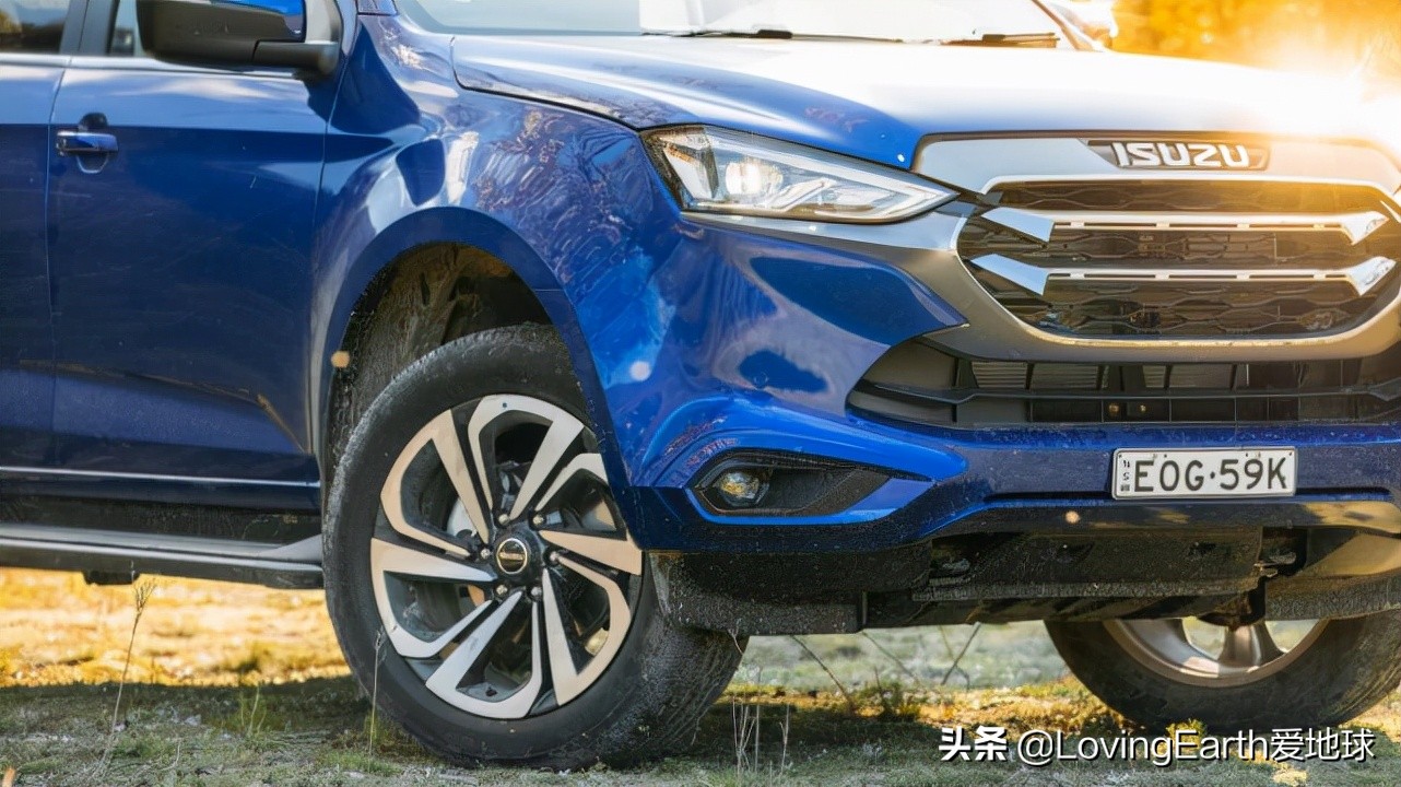 新五十铃mu-x,五十铃mu-x新款和老款