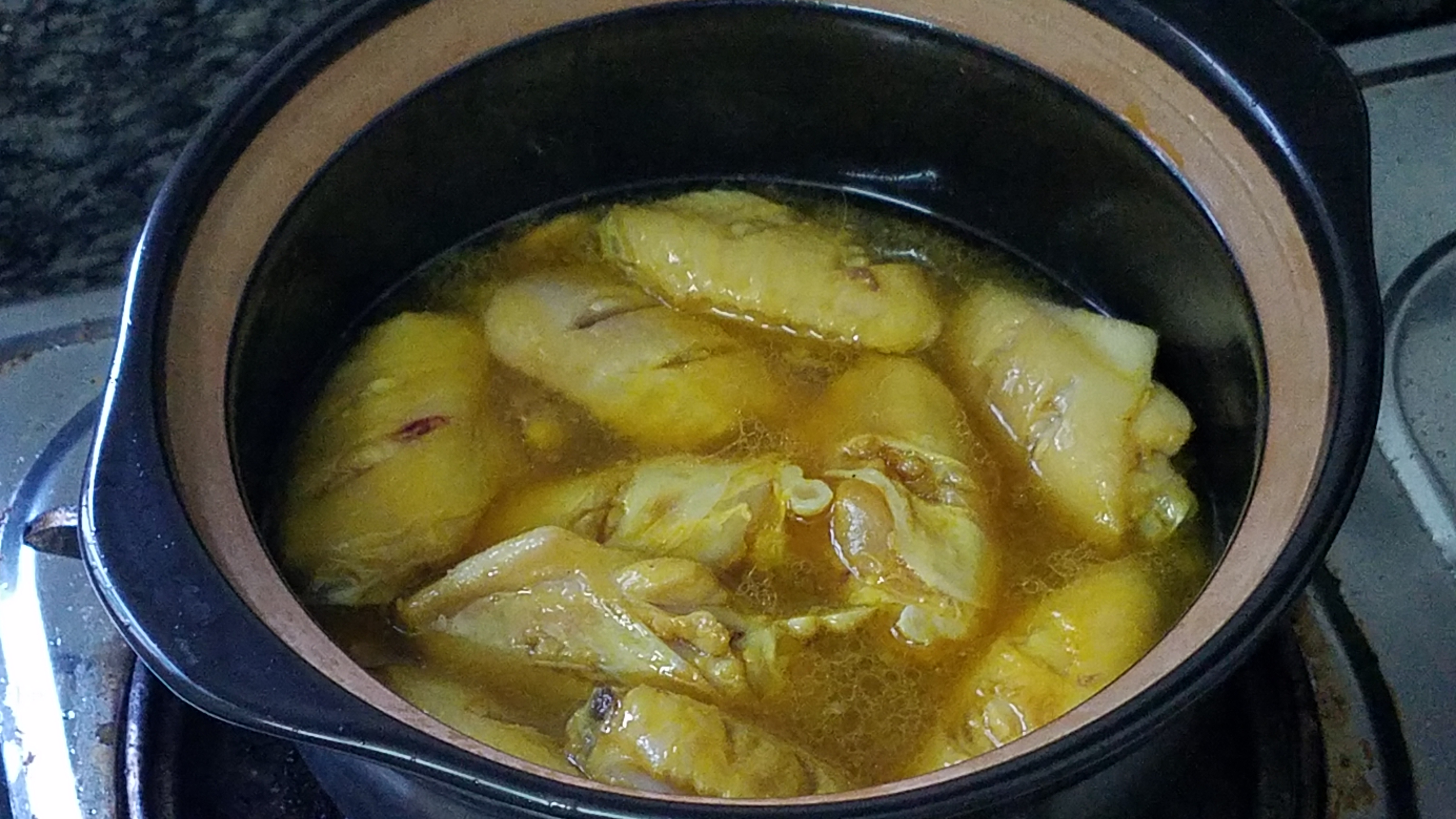 自己做的盐焗鸡翅怎么做好吃,做好的盐焗鸡翅怎么炒好吃